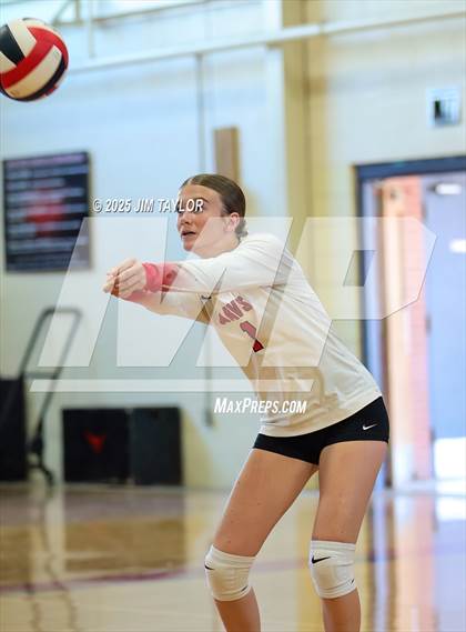 Thumbnail 3 in Eastland vs Rising Star (Eastland Volleyball Showdown 2025) photogallery.