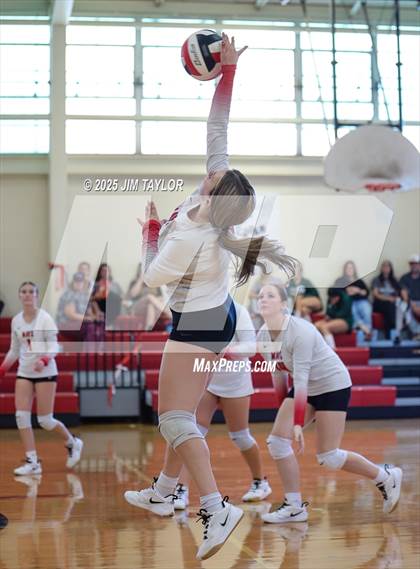 Thumbnail 3 in Eastland vs Rising Star (Eastland Volleyball Showdown 2025) photogallery.