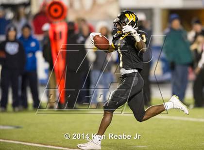 Thumbnail 1 in Central Valley vs. Archbishop Wood (PIAA Class AAA Final) photogallery.