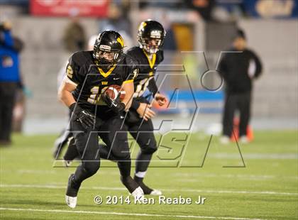 Thumbnail 2 in Central Valley vs. Archbishop Wood (PIAA Class AAA Final) photogallery.