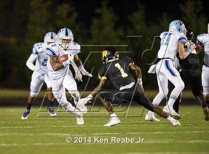 Thumbnail 2 in Central Valley vs. Archbishop Wood (PIAA Class AAA Final) photogallery.