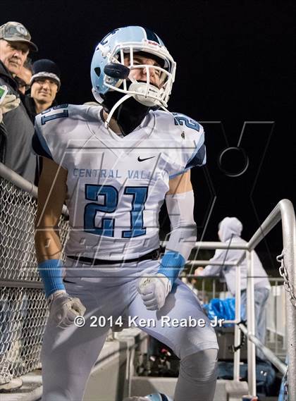Thumbnail 3 in Central Valley vs. Archbishop Wood (PIAA Class AAA Final) photogallery.