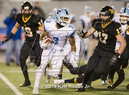 Thumbnail 2 in Central Valley vs. Archbishop Wood (PIAA Class AAA Final) photogallery.