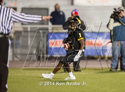 Thumbnail 3 in Central Valley vs. Archbishop Wood (PIAA Class AAA Final) photogallery.