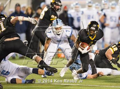 Thumbnail 3 in Central Valley vs. Archbishop Wood (PIAA Class AAA Final) photogallery.