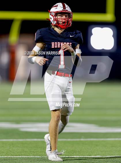 Thumbnail 3 in Muenster vs. Wheeler (UIL Football 2A Region 2 Area) photogallery.