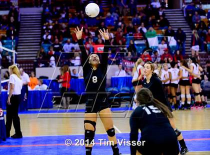 Thumbnail 1 in Valley vs. Coal Ridge (CHSAA 3A Playoff) photogallery.
