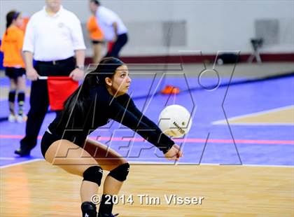 Thumbnail 1 in Valley vs. Coal Ridge (CHSAA 3A Playoff) photogallery.