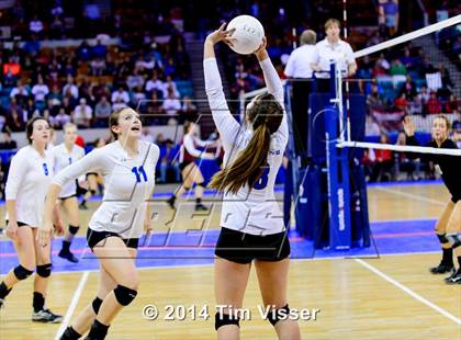 Thumbnail 3 in Valley vs. Coal Ridge (CHSAA 3A Playoff) photogallery.