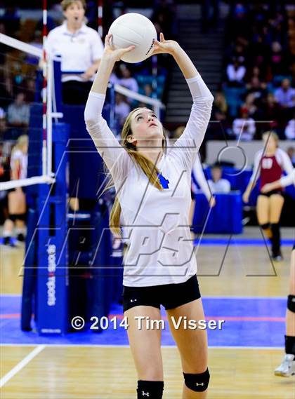 Thumbnail 1 in Valley vs. Coal Ridge (CHSAA 3A Playoff) photogallery.