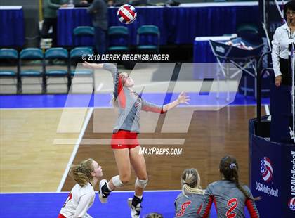 Thumbnail 2 in Sterling vs Eaton (CHSAA 3A Pool Play) photogallery.