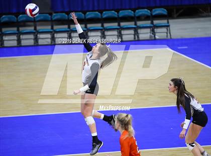 Thumbnail 3 in Sterling vs Eaton (CHSAA 3A Pool Play) photogallery.