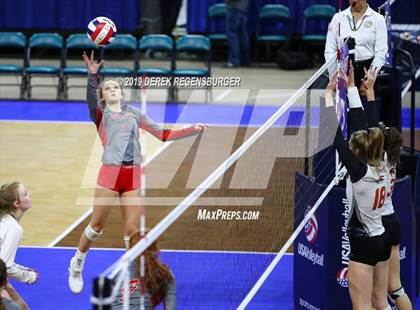 Thumbnail 3 in Sterling vs Eaton (CHSAA 3A Pool Play) photogallery.