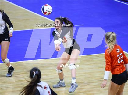 Thumbnail 2 in Sterling vs Eaton (CHSAA 3A Pool Play) photogallery.