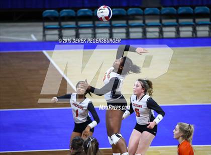 Thumbnail 3 in Sterling vs Eaton (CHSAA 3A Pool Play) photogallery.