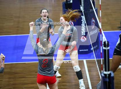 Thumbnail 1 in Sterling vs Eaton (CHSAA 3A Pool Play) photogallery.