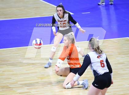 Thumbnail 3 in Sterling vs Eaton (CHSAA 3A Pool Play) photogallery.