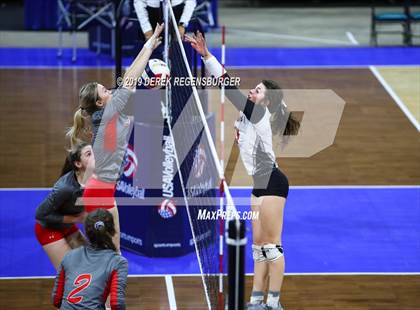 Thumbnail 2 in Sterling vs Eaton (CHSAA 3A Pool Play) photogallery.