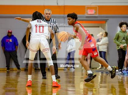 Thumbnail 1 in Maplesville vs Verbena (Chilton County Tournament Round 1) photogallery.