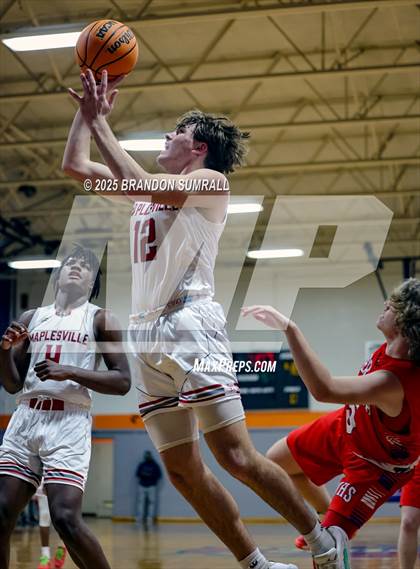 Thumbnail 1 in Maplesville vs Verbena (Chilton County Tournament Round 1) photogallery.