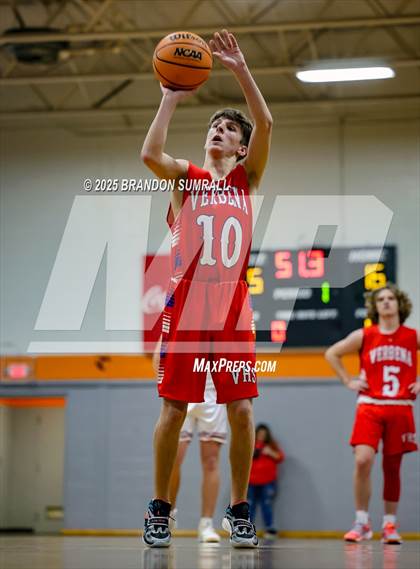 Thumbnail 3 in Maplesville vs Verbena (Chilton County Tournament Round 1) photogallery.