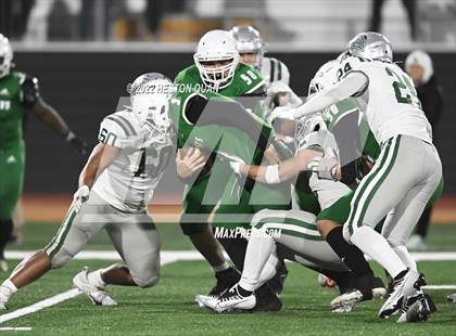 Thumbnail 1 in De La Salle vs. Lincoln (CIF State D1-AA Final) photogallery.