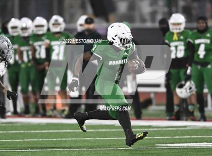 Thumbnail 1 in De La Salle vs. Lincoln (CIF State D1-AA Final) photogallery.