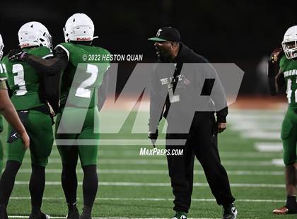 Thumbnail 1 in De La Salle vs. Lincoln (CIF State D1-AA Final) photogallery.