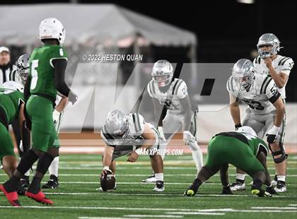 Thumbnail 1 in De La Salle vs. Lincoln (CIF State D1-AA Final) photogallery.