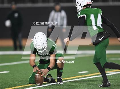 Thumbnail 2 in De La Salle vs. Lincoln (CIF State D1-AA Final) photogallery.