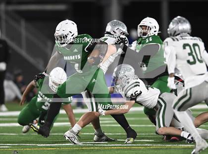 Thumbnail 1 in De La Salle vs. Lincoln (CIF State D1-AA Final) photogallery.