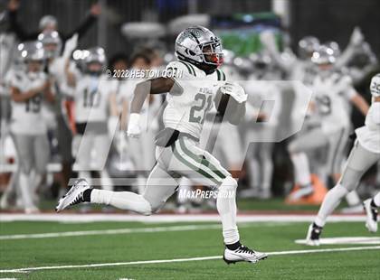 Thumbnail 1 in De La Salle vs. Lincoln (CIF State D1-AA Final) photogallery.