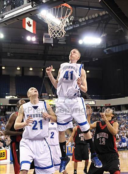 Thumbnail 1 in Fairfield vs. Rocklin (CIF SJS D2 Final) photogallery.