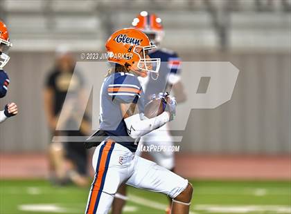 Thumbnail 3 in Rouse @ Glenn photogallery.