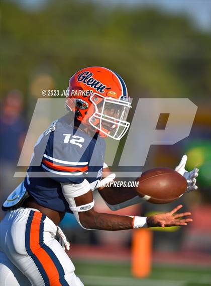 Thumbnail 3 in Rouse @ Glenn photogallery.