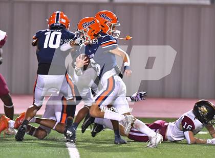 Thumbnail 2 in Rouse @ Glenn photogallery.