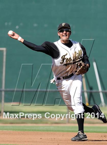 Thumbnail 2 in Foothill vs. JSerra Catholic (CIF-SS D1 Semi Final) photogallery.
