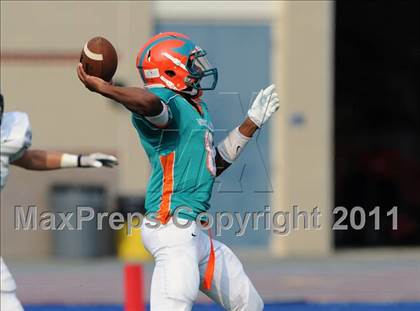 Thumbnail 3 in Westlake vs. Urbana (I-95 Kickoff Classic) photogallery.
