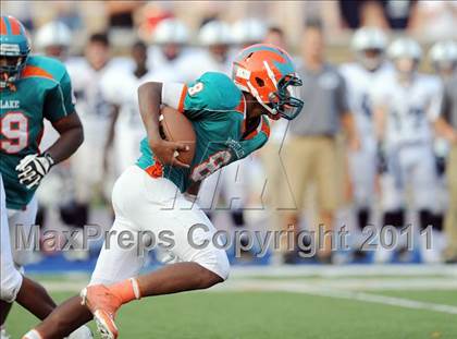 Thumbnail 1 in Westlake vs. Urbana (I-95 Kickoff Classic) photogallery.