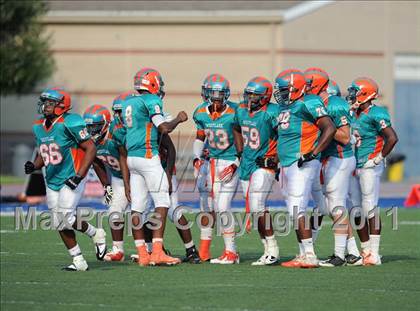 Thumbnail 2 in Westlake vs. Urbana (I-95 Kickoff Classic) photogallery.