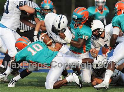 Thumbnail 3 in Westlake vs. Urbana (I-95 Kickoff Classic) photogallery.