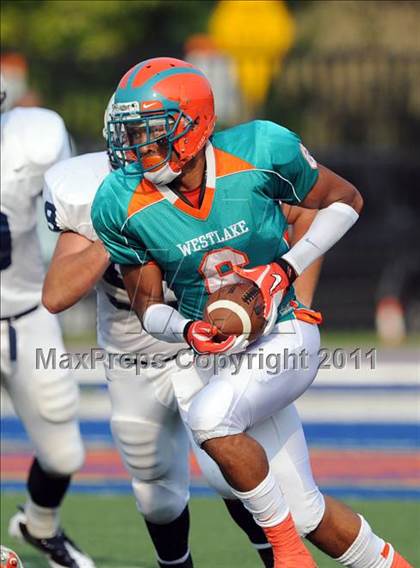 Thumbnail 2 in Westlake vs. Urbana (I-95 Kickoff Classic) photogallery.