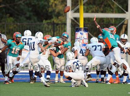 Thumbnail 2 in Westlake vs. Urbana (I-95 Kickoff Classic) photogallery.