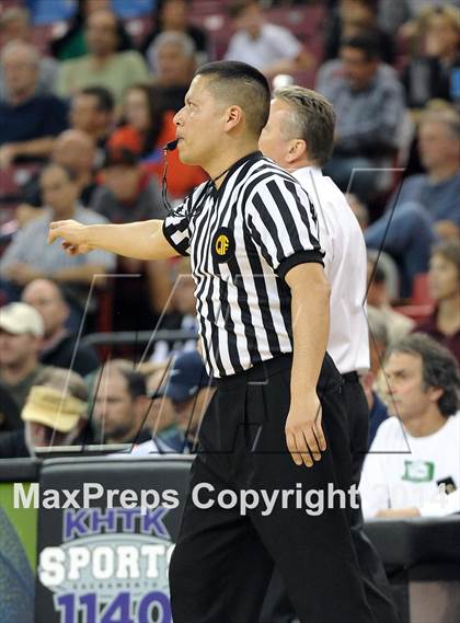 Thumbnail 2 in Drake vs. Chaminade (CIF State D3 Final) photogallery.