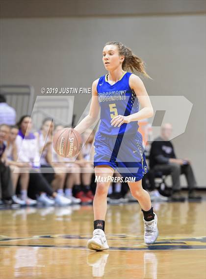 Thumbnail 2 in Grossmont vs. Carlsbad (CIF SDS D2 Final) photogallery.