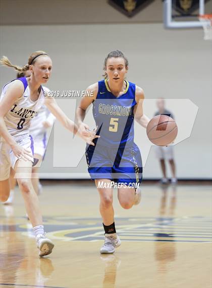 Thumbnail 1 in Grossmont vs. Carlsbad (CIF SDS D2 Final) photogallery.