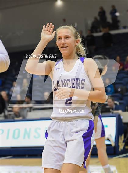Thumbnail 2 in Grossmont vs. Carlsbad (CIF SDS D2 Final) photogallery.