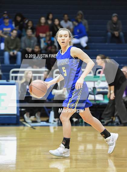 Thumbnail 1 in Grossmont vs. Carlsbad (CIF SDS D2 Final) photogallery.