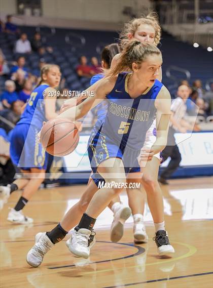 Thumbnail 3 in Grossmont vs. Carlsbad (CIF SDS D2 Final) photogallery.