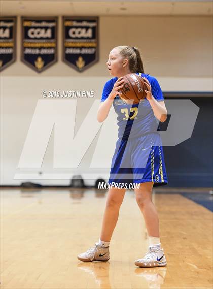 Thumbnail 3 in Grossmont vs. Carlsbad (CIF SDS D2 Final) photogallery.